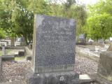 image of grave number 379357